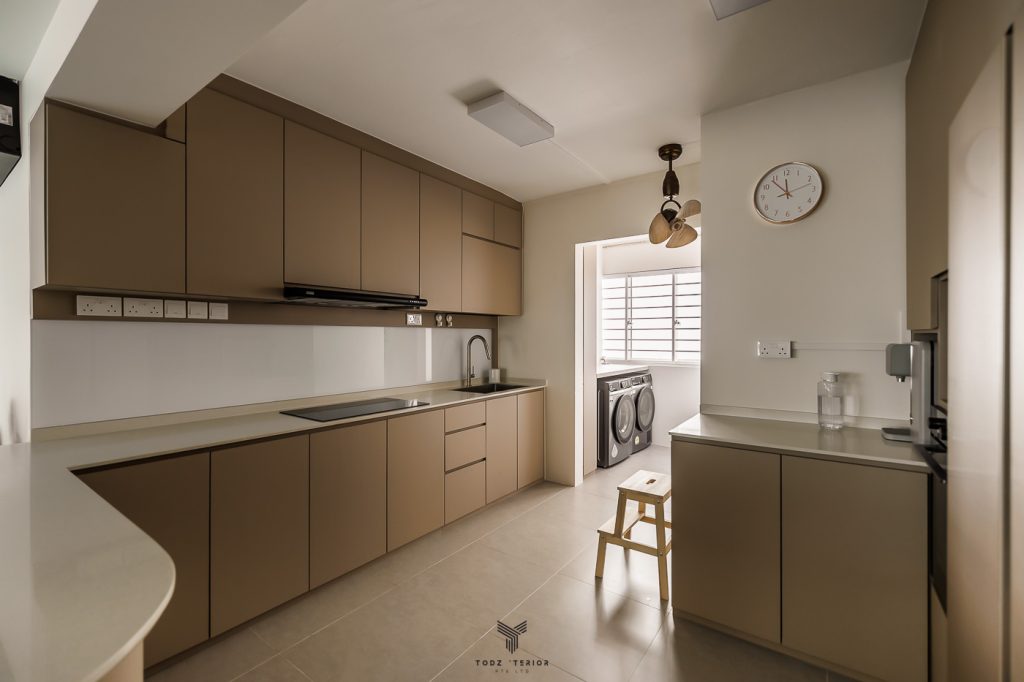kitchen cabinet
